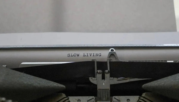 Omfamna konsten att leva långsamt: En guide till slow living