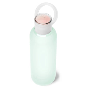 bkr Haven Demi 650ml vattenflaska med separat läppbalsam och kompatibelt lock – läppbalsam och lock säljs separat