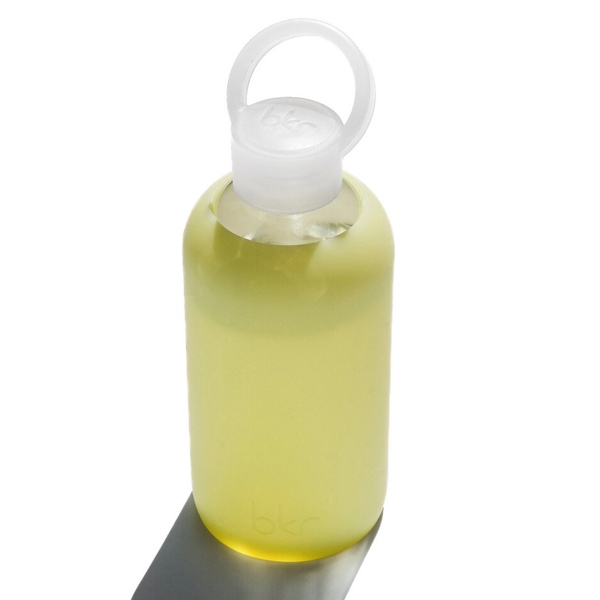 Stor bkr glasflaska 1 liter – gul design med skyddande skruvlock