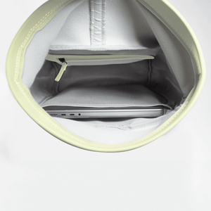 Tornado ryggsäck Mint – rymlig insida med laptopfack