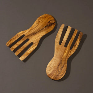 Olivträ salladbestick set ovanifrån med naturlig ådring