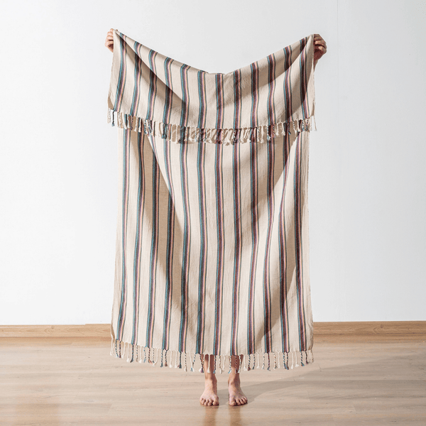 Flerfärgad retro strandhandduk – helbild framifrån