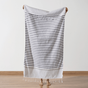 Grå randig stor strandhandduk - Trio