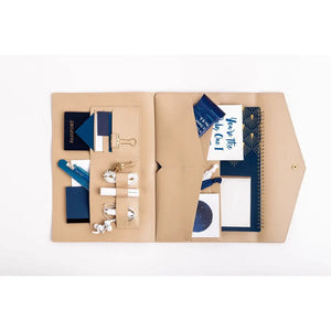 Alex laptop portfolio beige - Joi Living